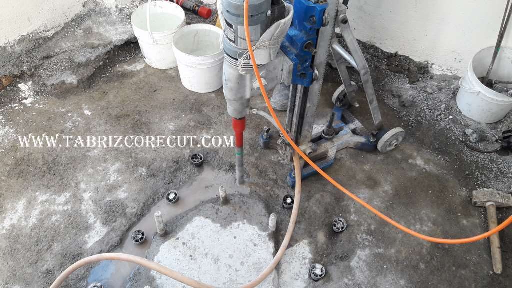 کاشت بولت در بتن با چسب کاشت اپوکسی