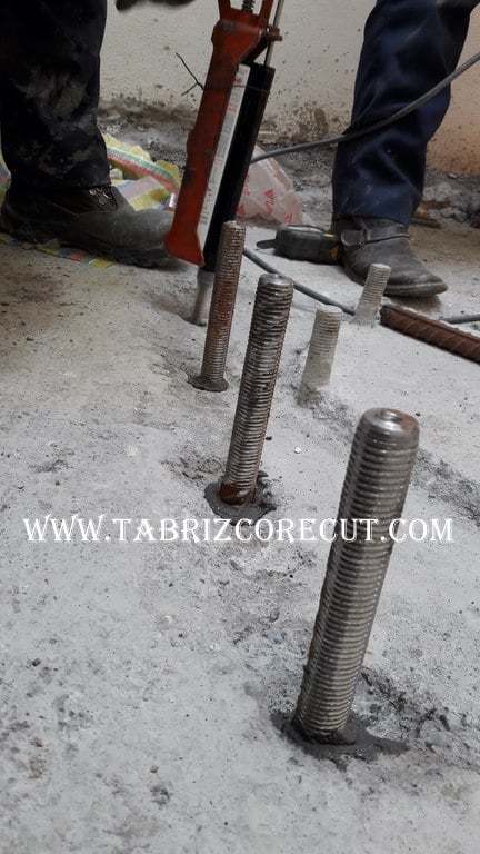 کاشت بولت در بتن با چسب کاشت اپوکسی